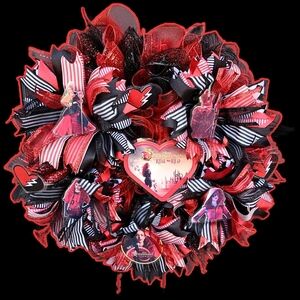 Premium Disney Descendants 4 “Rise of Red” Deco Mesh 27" Wreath